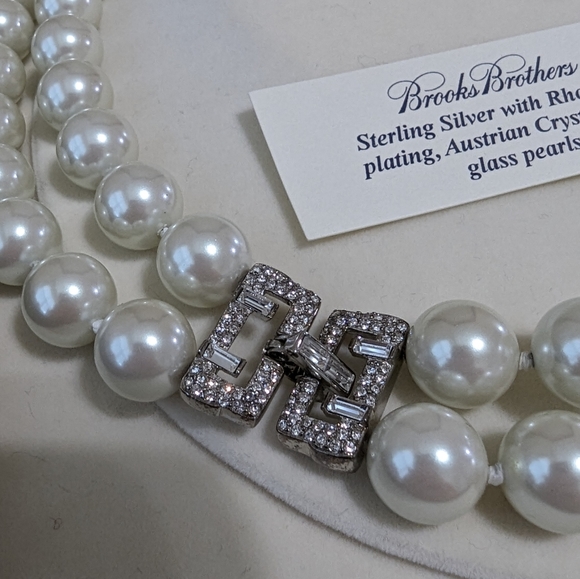 Brooks Brothers Austrian crystal and pearl double strand necklace - Picture 5 of 12